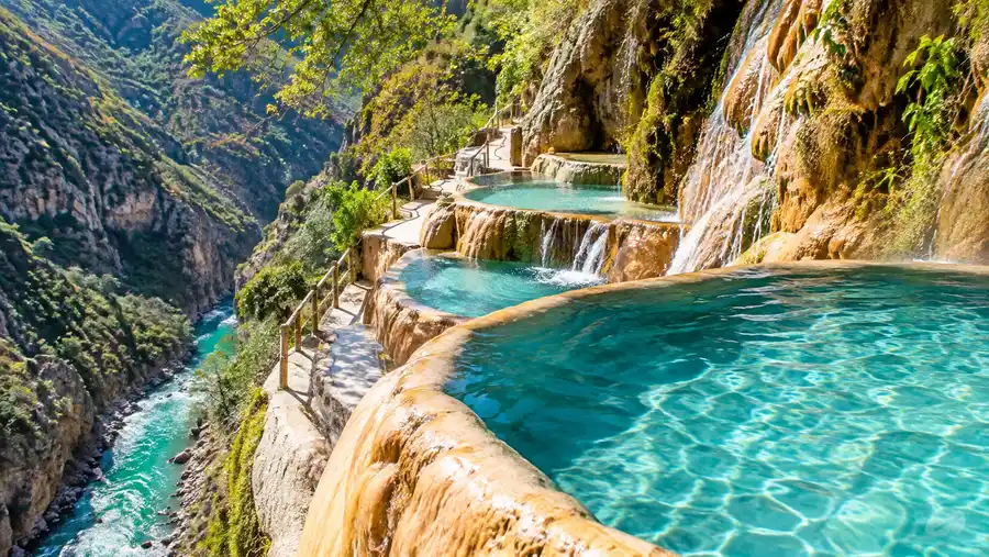 Best Tolantongo Caves Tours from Mexico City
